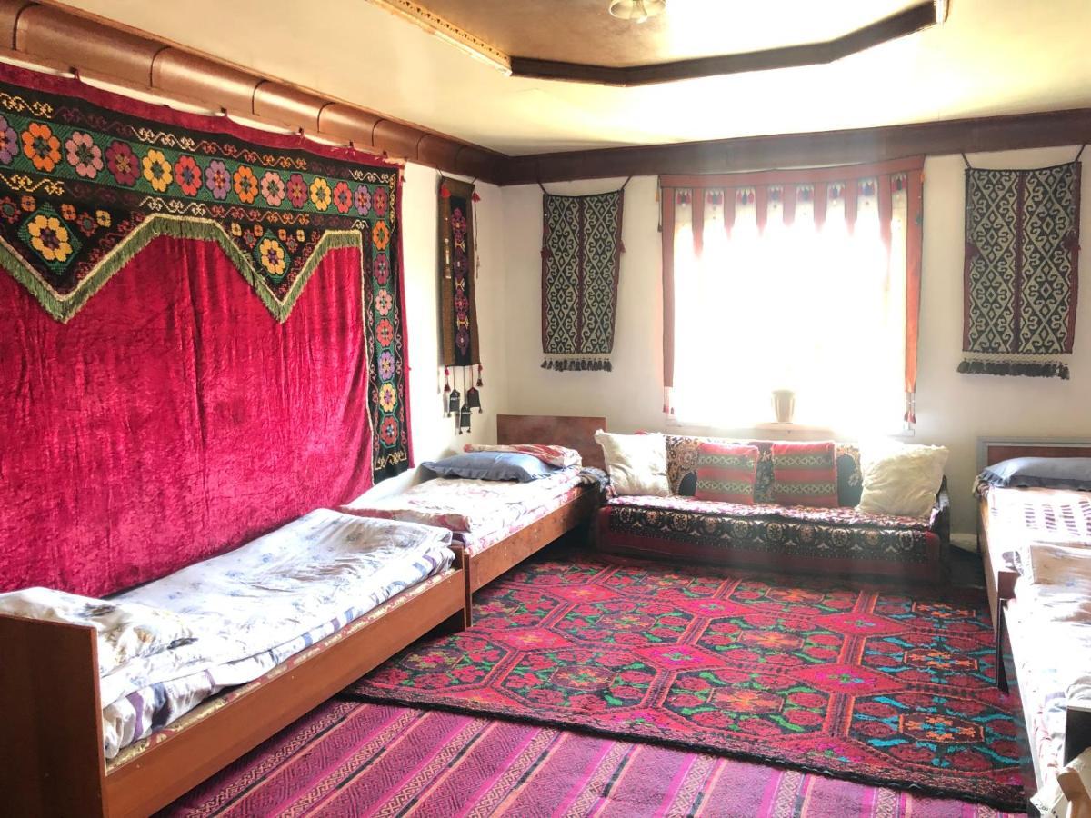 Tilek Guest House Sary-Mogul Exterior foto